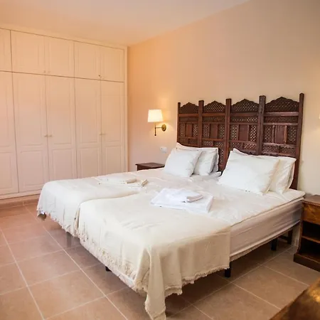 Villa Casa Perla - With Big Garden And Private Pool